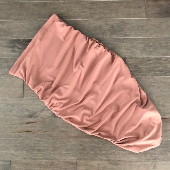 2/40$ ๐ Beautiful salmon form fitting skirt - Picture 5 of 6